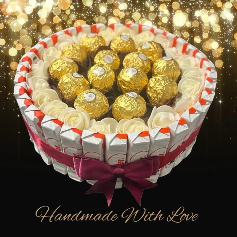 Luxury Handmade Raffello & Kinder Chocolate Gift Selection / Circle / - BestBargain Norwich