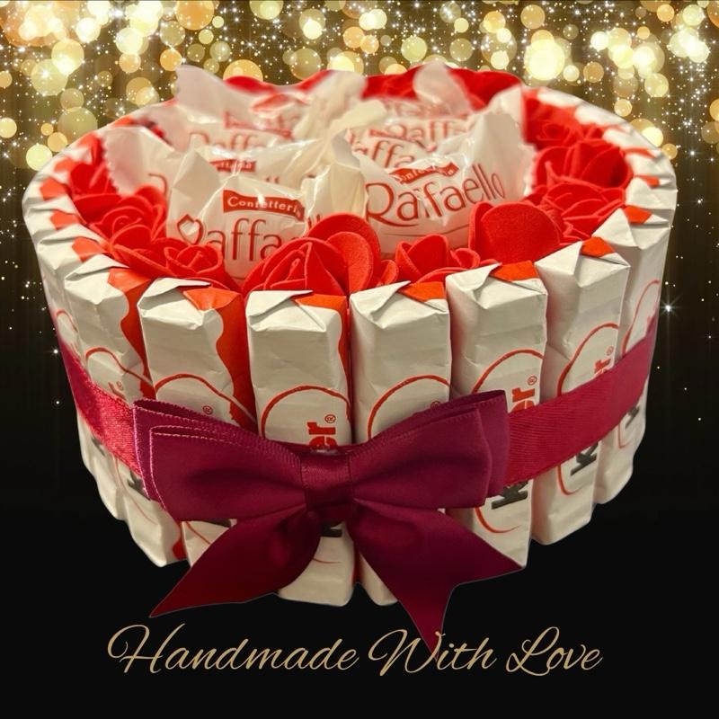 Luxury Handmade Raffello & Kinder Chocolate Gift Selection / Circle / - BestBargain Norwich